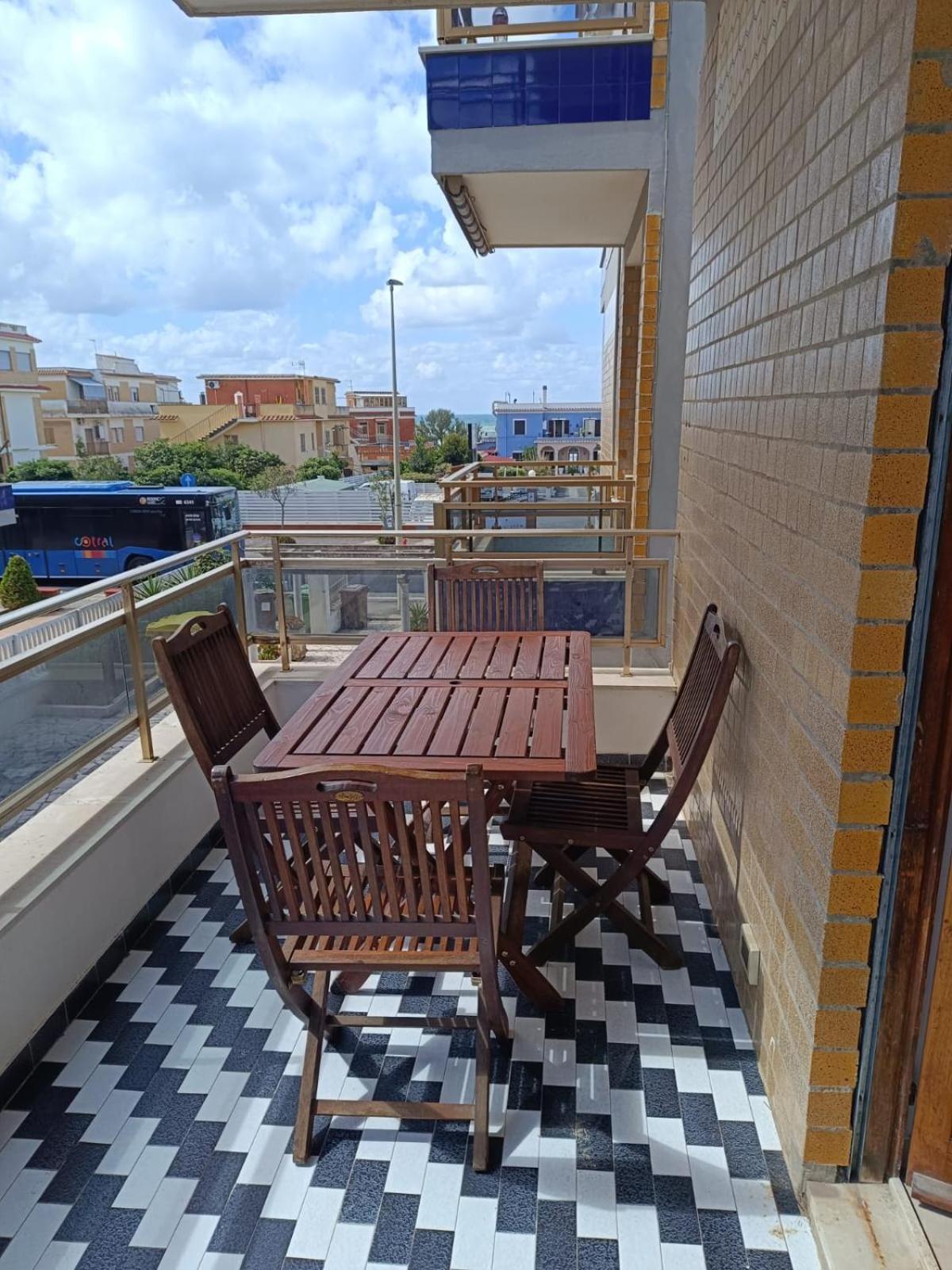 Le Sirene Sweet Home Torvaianica Luaran gambar